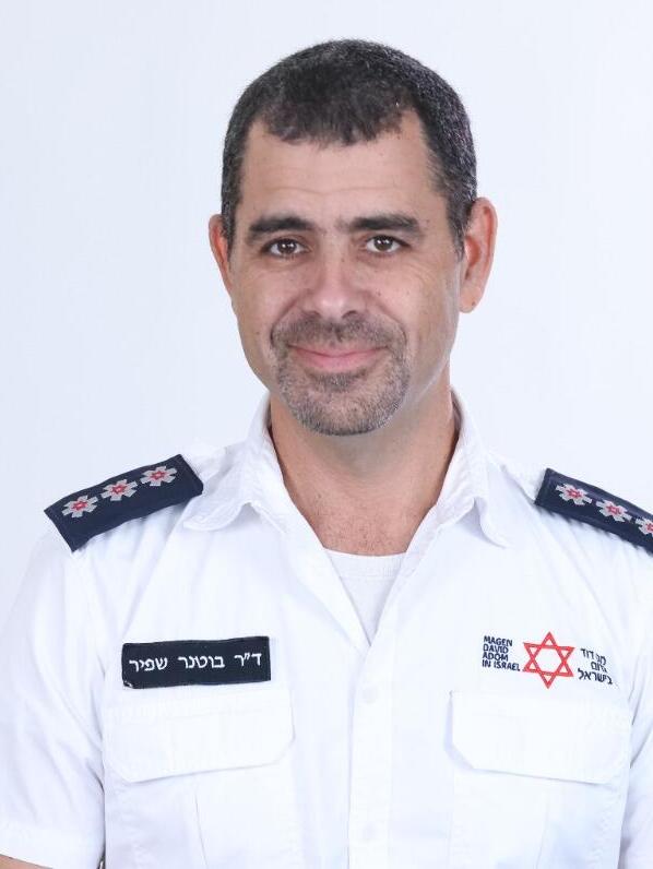ד"ר שפיר בוטנר, מנהל בית הספר לפראמדיקים, מד"א