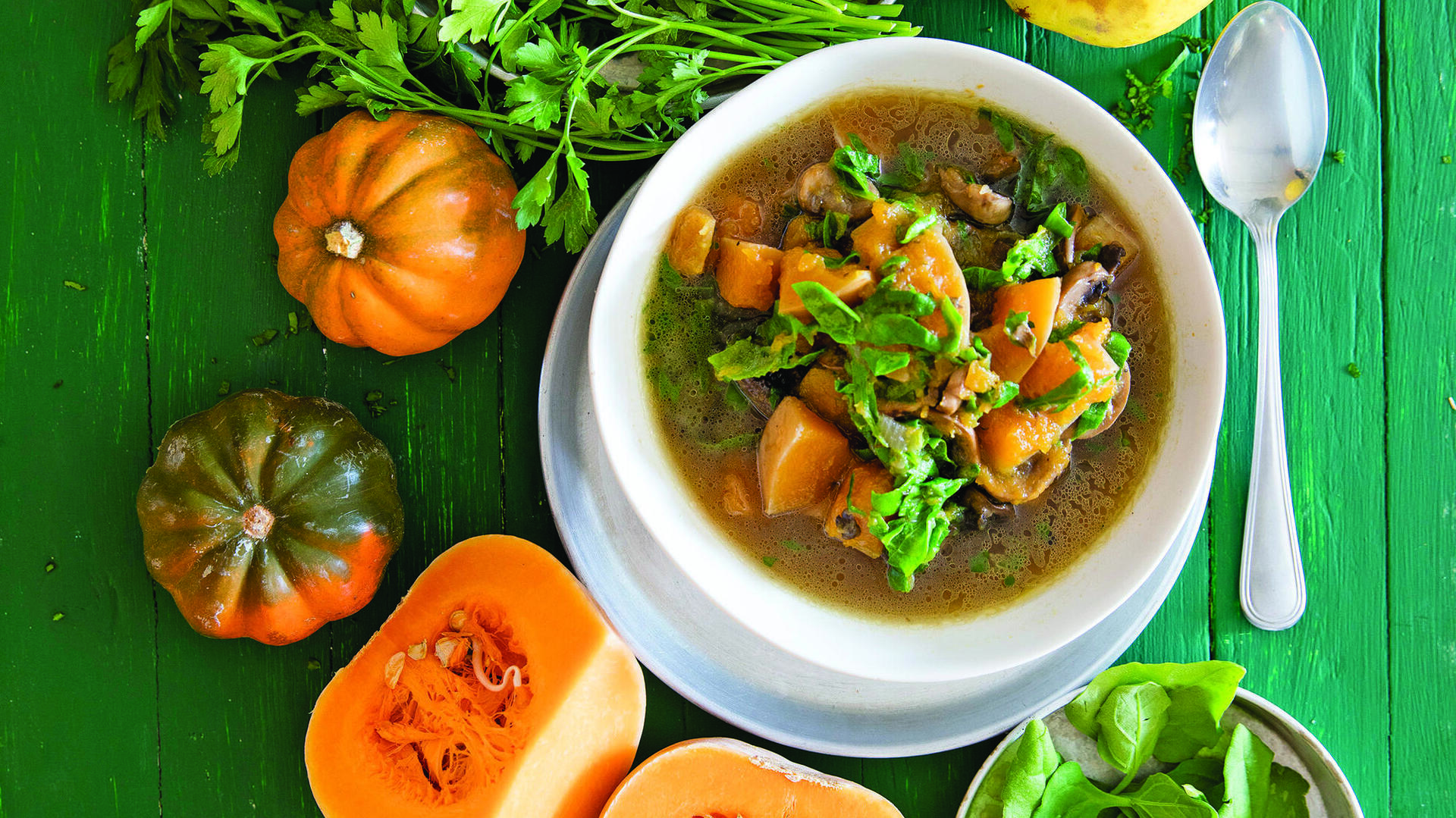 מרק פטריות תרד ודלורית