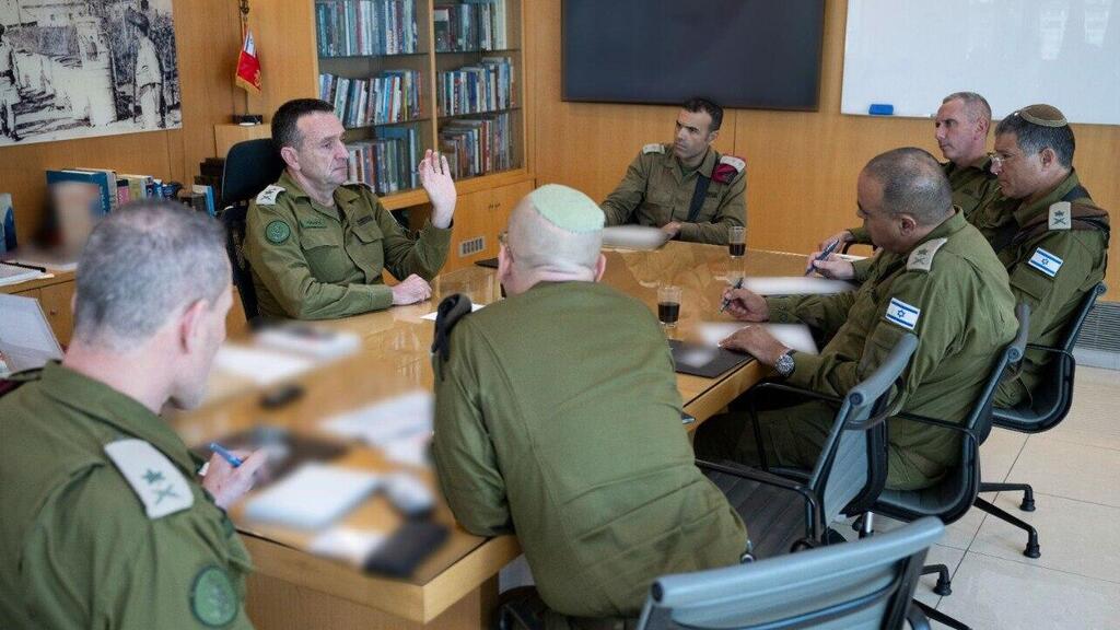 רב אלוף הרצי הלוי בדיון בנוגע להקמת חטיבה חרדית, חטיבת ״חשמונאים״