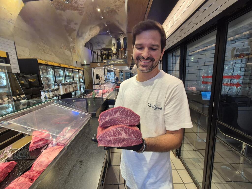 בן אסולין עם סינטה וואגיו