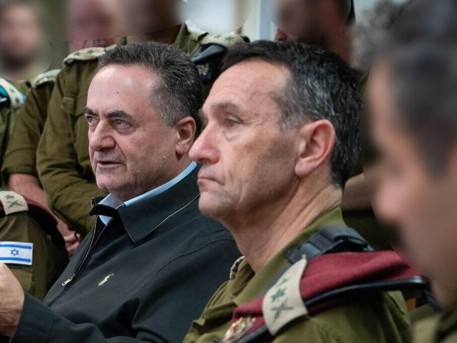 שר הביטחון ישראל כ"ץ בביקור בפיקוד הצפון ביחד עם הרמטכ"ל רב-אלוף הרצי הלוי ומפקד פיקוד צפון, האלוף אורי גורדין