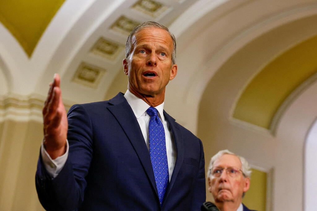 John Thune (Photo: REUTERS/Piroschka van de Wouw) ארה"ב ג'ון ת'ון נבחר ל יושב ראש הרוב הרפובליקני ב סנאט