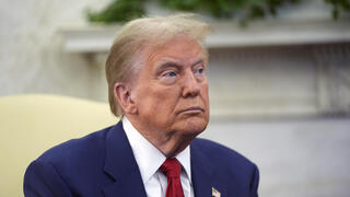 ארה"ב דונלד טראמפ נפגש ב הבית הלבן עם ג'ו ביידן