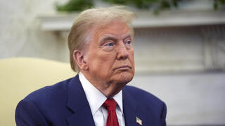 ארה"ב דונלד טראמפ נפגש ב הבית הלבן עם ג'ו ביידן