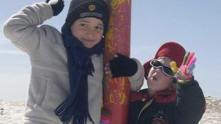 בני הדודים גל איזנקוט וסרן יוגב פזי ז"ל שנהרגו במלחמת חרבות ברזל בתמונות ילדות יחדיו