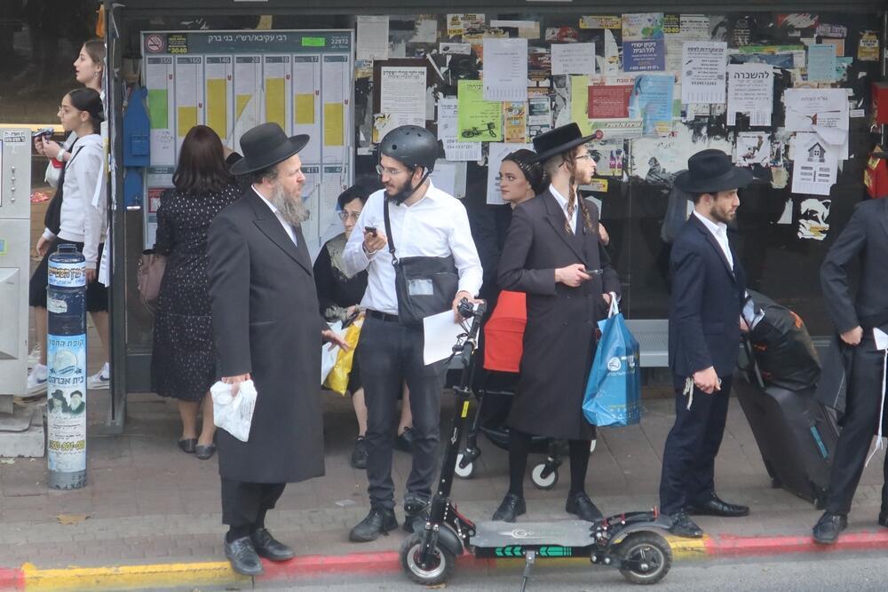 Бней-Брак (Фото: MICHAEL HATZALAM, shutterstock) Бней-Брак