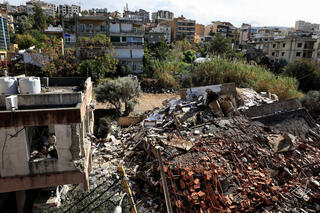 בניין שהתמוטט לאחר שנפגע מתקיפה אוויריות אוויר חיל אוויר