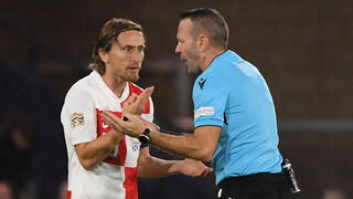 לוקה מודריץ' מתווכח עם אוראל גרינפלד 