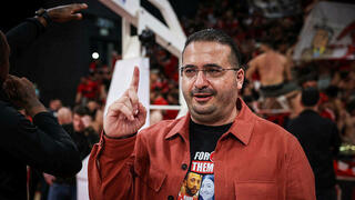 בעל השליטה בנופר אנרגיה והפועל ת"א בכדורסל עופר ינאי