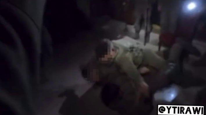 תיעוד מתוך כנסייה בדרום לבנון בו דימו לוחמי צה"ל שכבשו את הכנסייה, חתונה, כניראה חד מינית, ובאופן שביזה את הנצרות