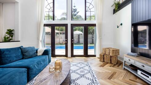 וילה בקיסריה, עיצוב: רוני שני פלדשטיין