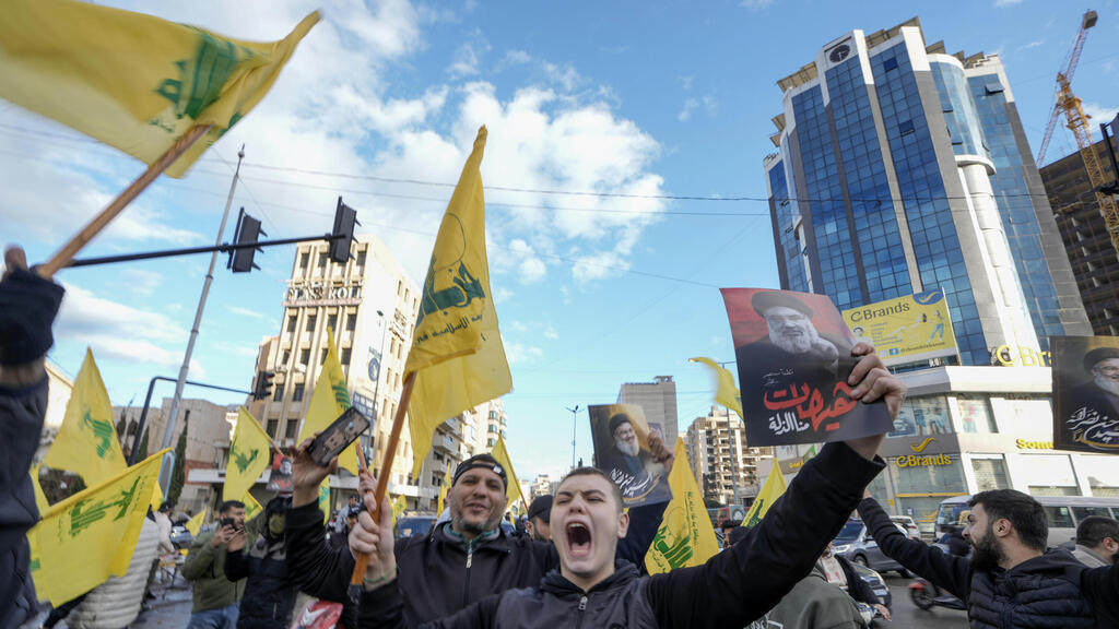 Photo: AP Photo/Bilal Hussein ביירות