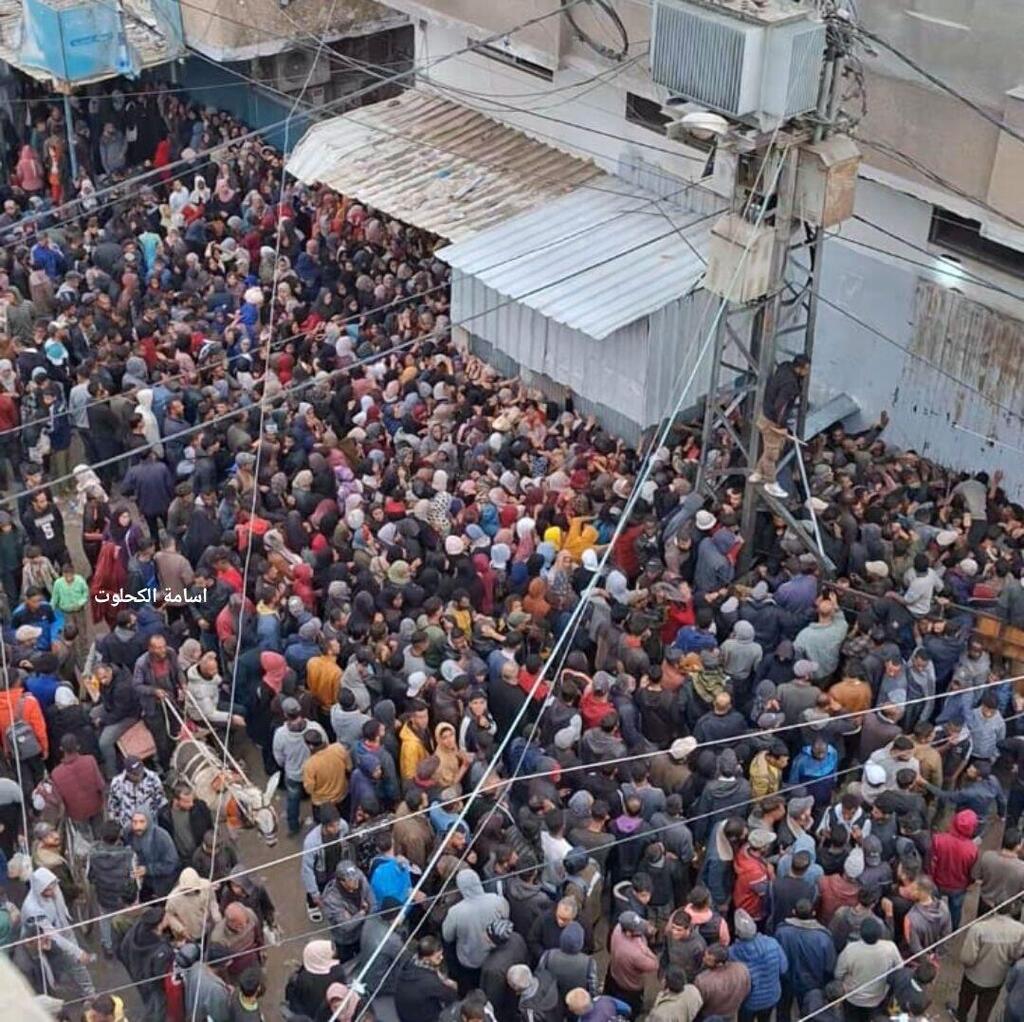 תורים לקבלת לחם ברצועת עזה