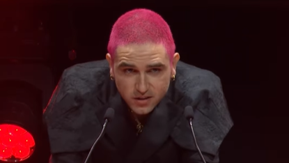 גיטריסט פונטיינס די.סי  בטקס הפרסים של "רולינג סטון"