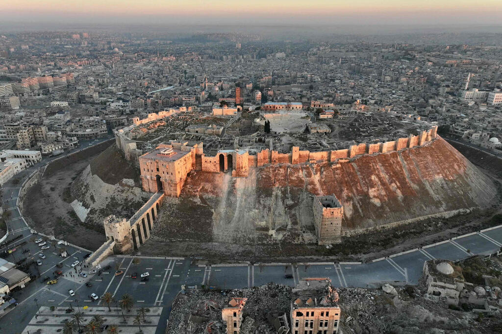 סוריה מצודת חלב מתקפת פתע של מתנגדי בשאר אסד