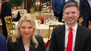 דונלד טראמפ עם יאיר ושרה נתניהו