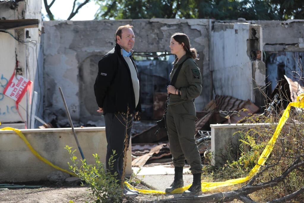 Kevin Spacey visits Kfar Aza
