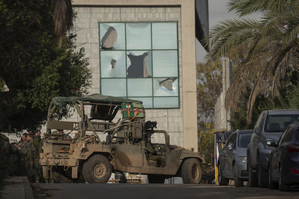  תושבים חוזרים לבתים ההרוסים במטולה