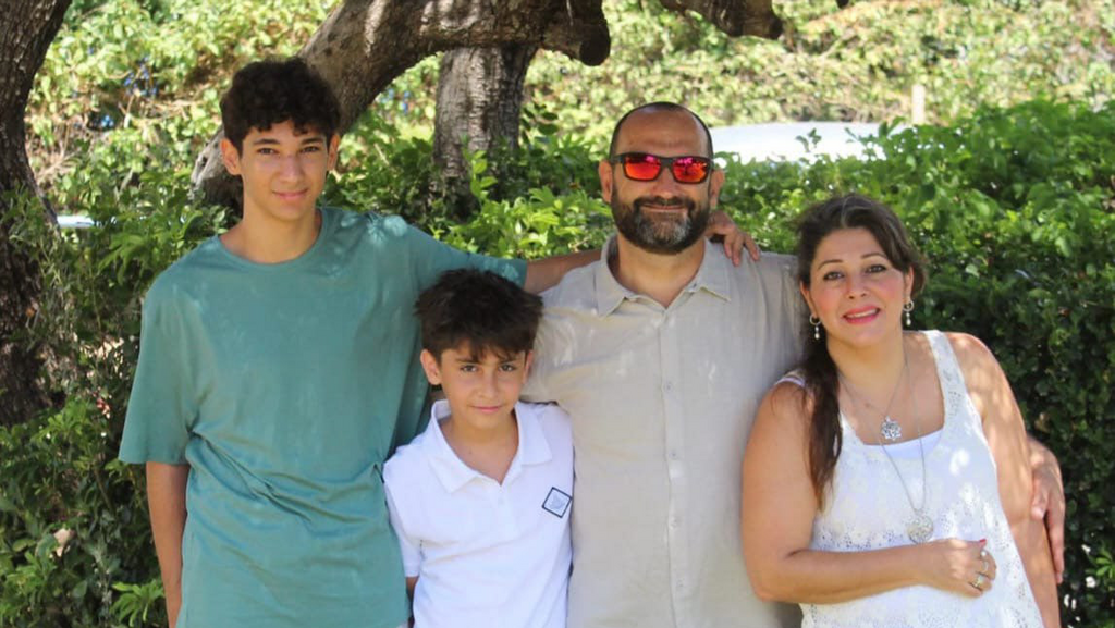 סיגל ויז׳ניצר ומשפחתה