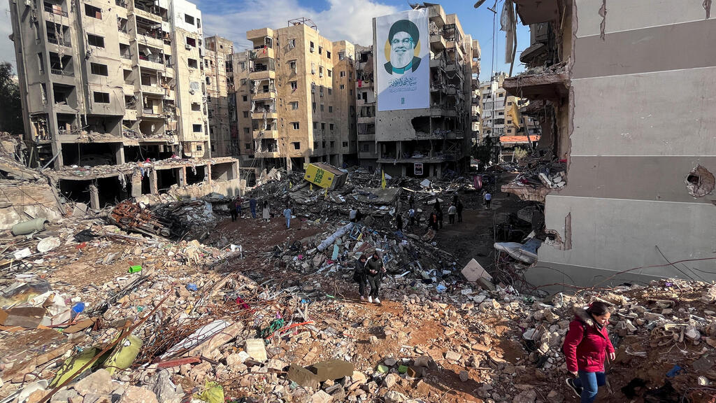 The place where Nasrallah was killed in Daheieh (Photo: Amr Abdallah Dalsh/Reuters) מקום חיסולו של נסראללה בדאחייה