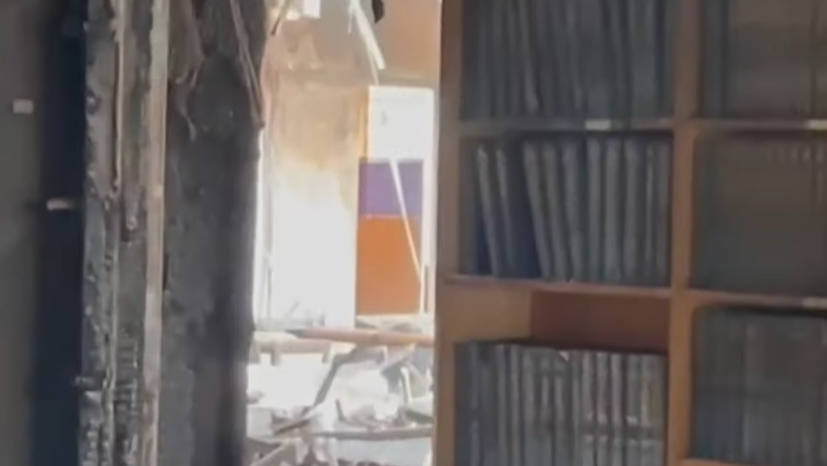 הנזק בתוך בית הכנסת