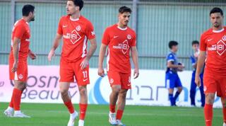 שחקני הפועל תל אביב מאוכזבים