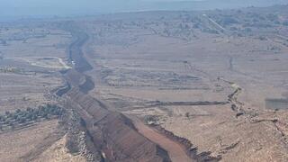 תמונות מבניית המכשול בגבול הגולן הסורי