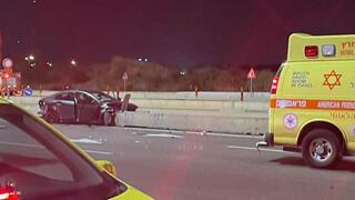 זירת התאונה הקטלנית בכביש 5 שבה נהרג צעיר בשנות ה-20 לחייו