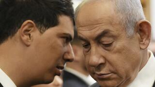 רה"מ בנימין נתניהו נכנס לאולם הדיונים על מנת לתת עדות תיקי אלפים