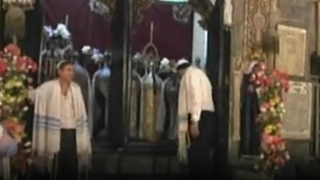 ארון הקודש וספרי תורה בבית כנסת בדמשק ב-2007