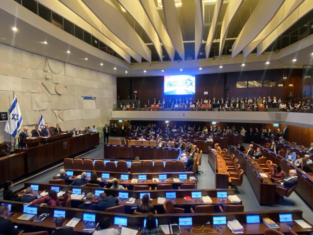 נוכחות דלילה של שרים במליאה הכנסת בזמן ביקור נשיא פרגוואי