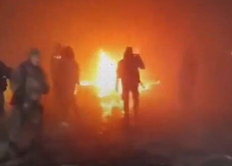 סוריה הצתת קבר חאפז אסד