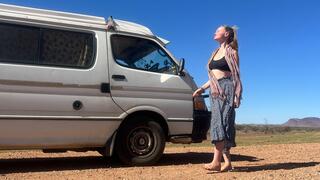 לטייל כשכל הבית הולך איתי