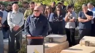 גדי איזנקוט באזכרה של בנו גל איזנקוט ז"ל