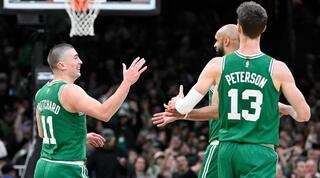 שחקני בוסטון חוגגים