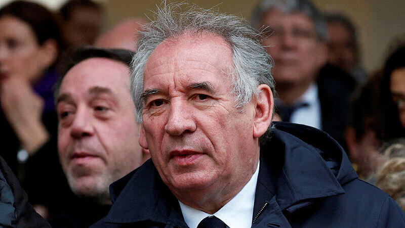 ראש ממשלת צרפת פרנסואה ביירו 