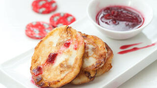 לביבות גבינה עם צימוקים