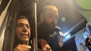 נהג אוטובוס סירב להעלות את כלב השירות של קובי לוי הלום הקרב והזמין לו משטרה