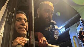 נהג אוטובוס סירב להעלות את כלב השירות של קובי לוי הלום הקרב והזמין לו משטרה