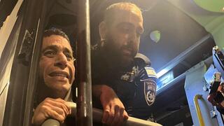 נהג אוטובוס סירב להעלות את כלב השירות של קובי לוי הלום הקרב והזמין לו משטרה