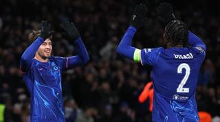 מארק גיו חוגג עם אקסל דיסאסי