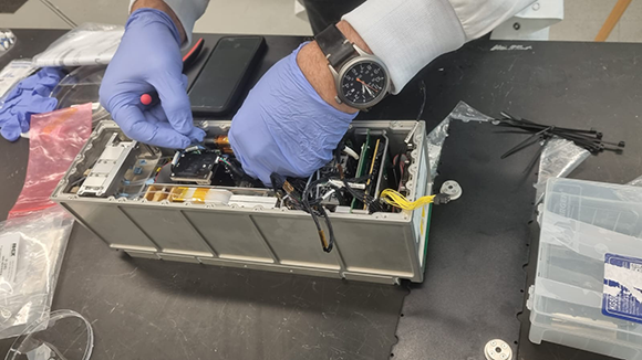 Space Pharma’s laboratories are compact devices, smaller than a shoebox. One of Space Pharma’s experimental systems undergoing final checks before its delivery for launch into space 