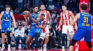 ג'יילן הורד מול אייזיאה קנאן