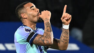 חמישה שערים מול פאלאס בארבעה ימיםן. ז'סוס