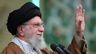 מנהיג איראן עלי חמינאי נאום טהרן
