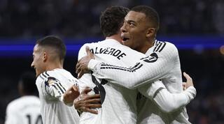 קיליאן אמבפה ופדריקו ואלוורדה חוגגים