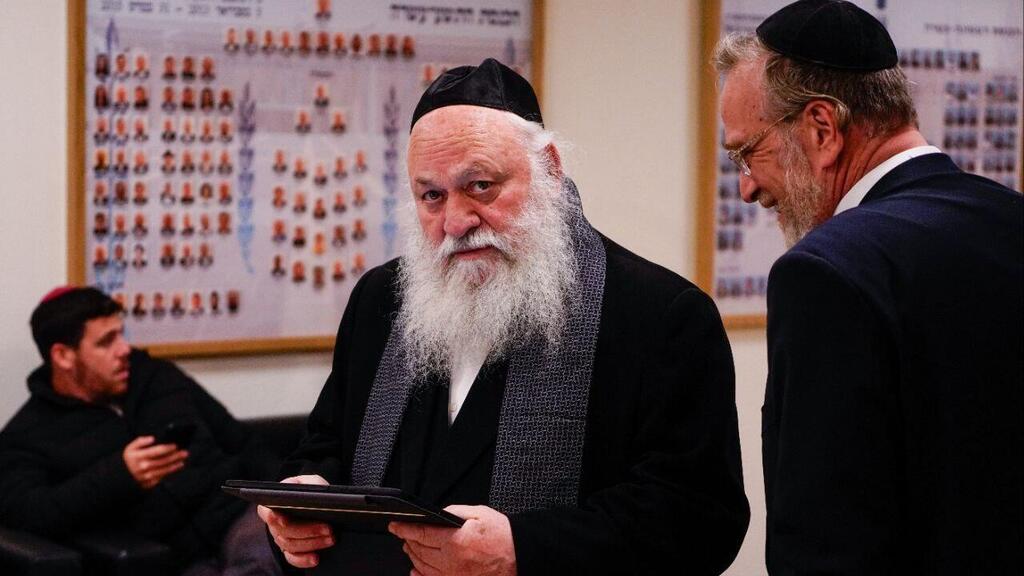 יצחק יששכר גולדקנופף, שר הבינוי והשיכון - יהדות התורה