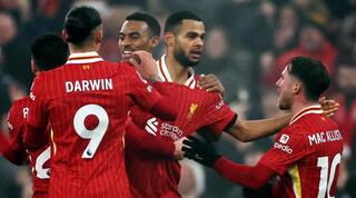 שחקני ליברפול חוגגים