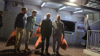 שחרור למעצר בית של ארבעת החשודים בירי נורים לביתו של ראש הממשלה בכלא קישון