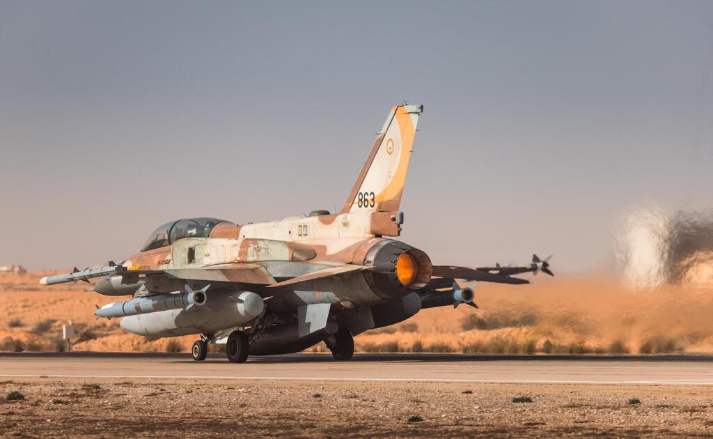 המראת מטוסי הקרב בדרך לתקיפה בתימן